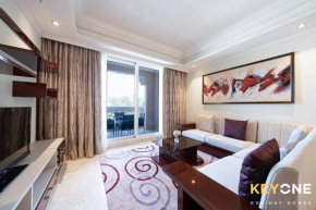 Two Bedroom Sea View Apt with Private Beach Access